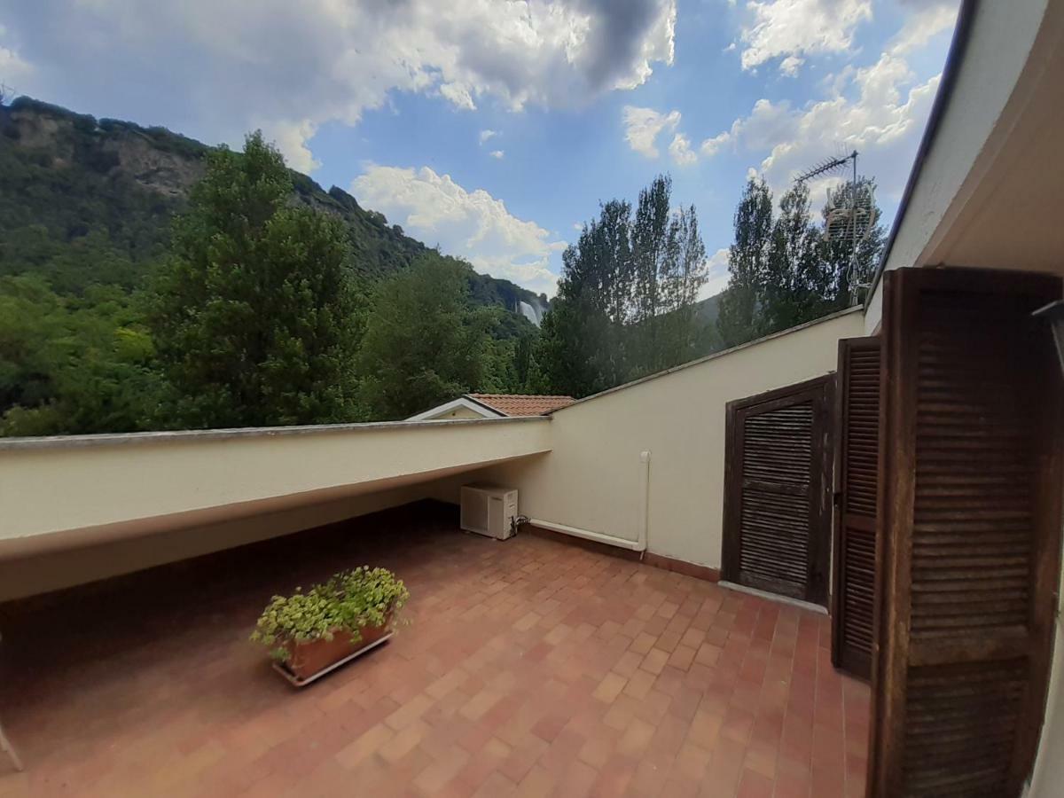 Il Casolare Della Cascata Hotel Terni Exterior foto